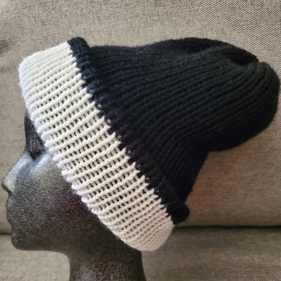 Reversible Handmade Unisex Beanie - Picture 3 of 3